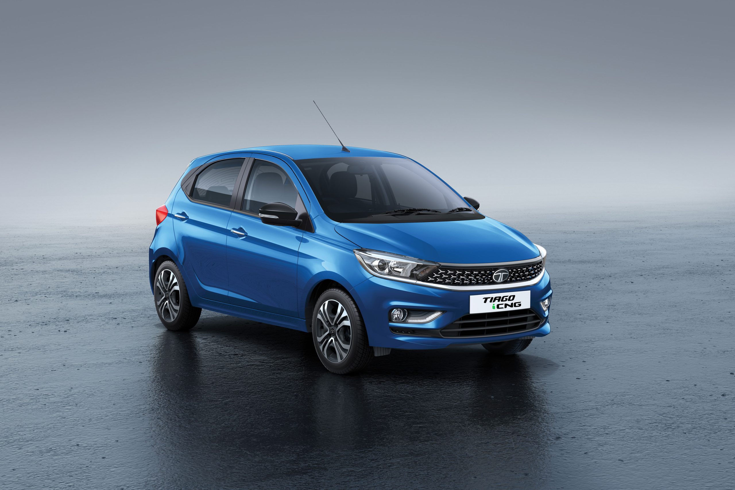 Tata Tiago i-CNG AMT